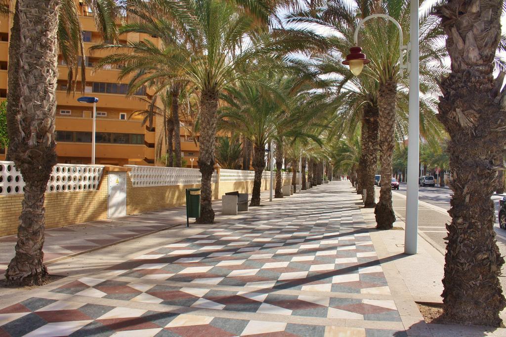 Apartament Playa Arenales Lägenhet Arenales del Sol Rum bild