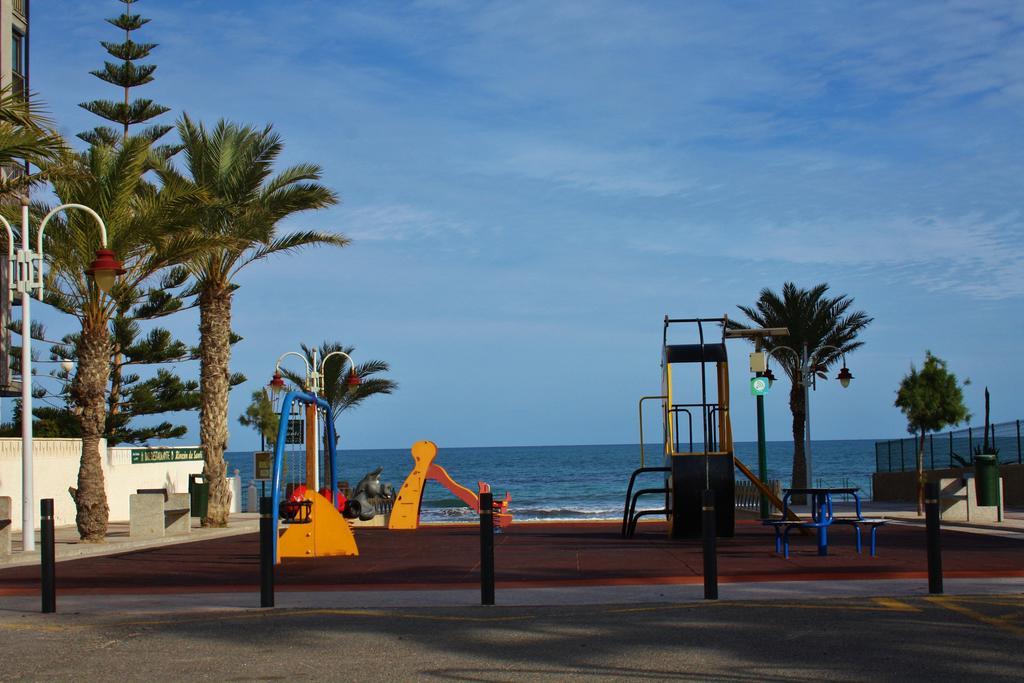 Apartament Playa Arenales Lägenhet Arenales del Sol Rum bild